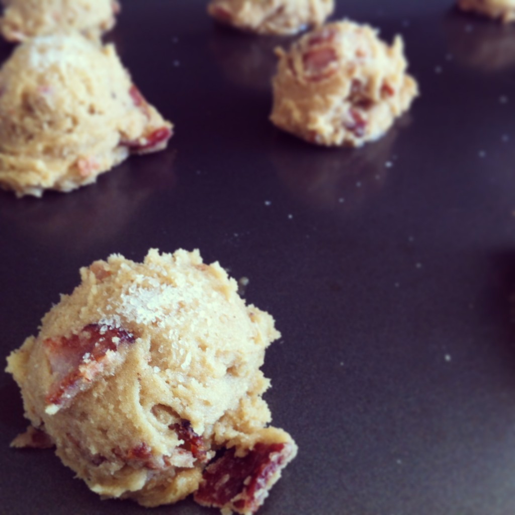 Yummy maple bacon cookies that will knock your socks off at the holidays!