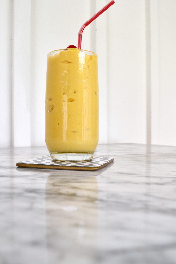 Mango Pineapple Smoothie (Dairy Free!)