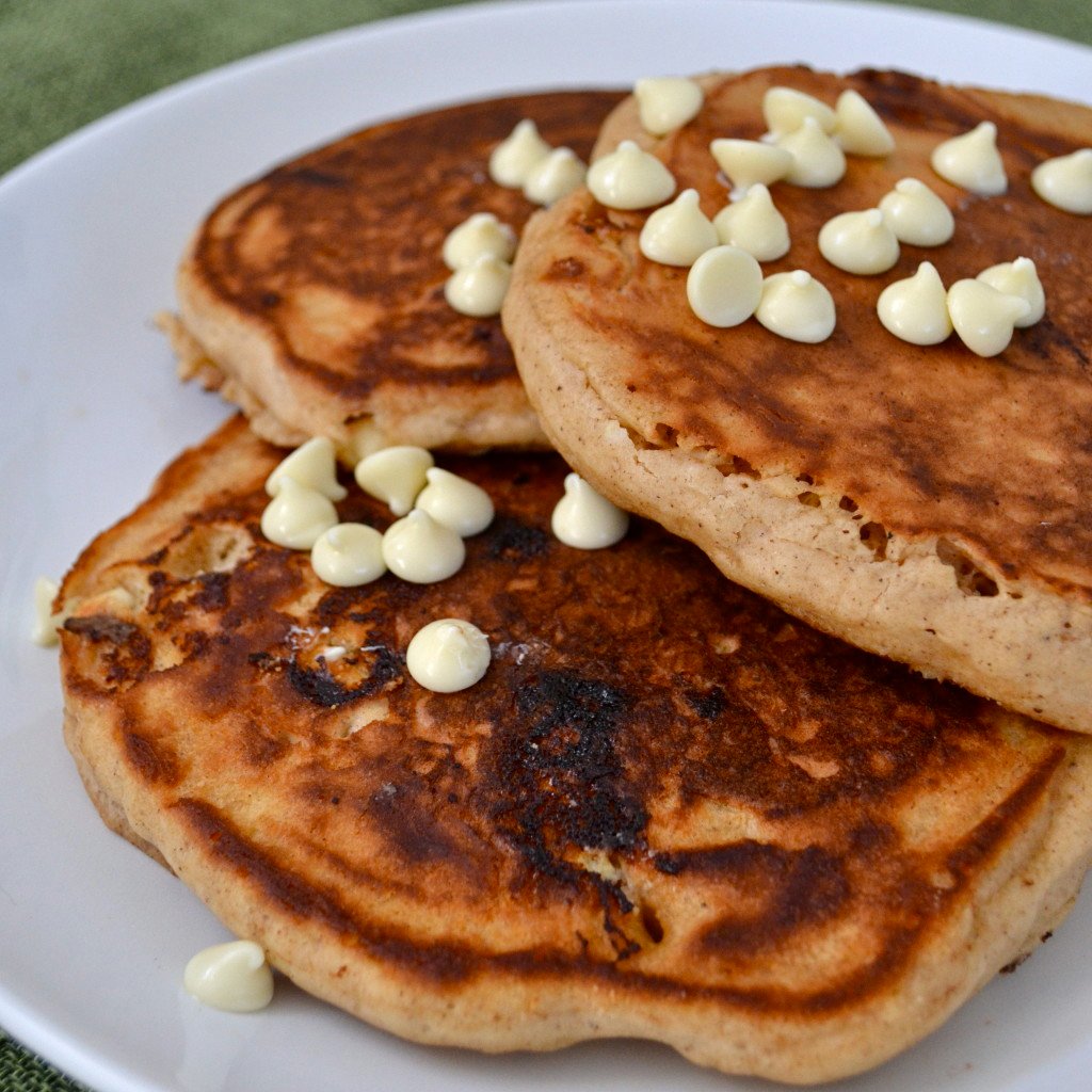 Gingerbread White Chocolate Chip Pancakes
