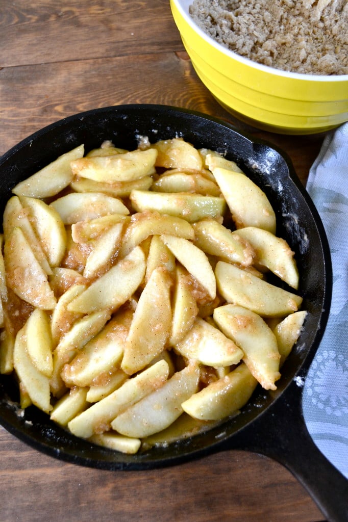 White Wine Apple Crisp