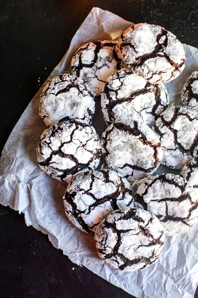 These Chocolate Orange Crinkle Cookies are the the perfect christmas cookie that are super easy to make!