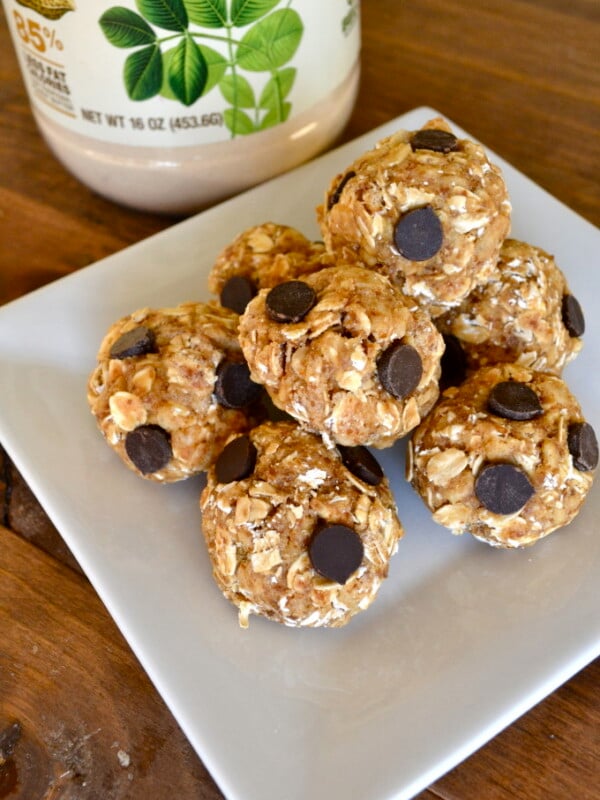 These Protein Power Balls are just want you need to give yourself a boost of energy for your AM or PM snack and can also act as a meal replacement!