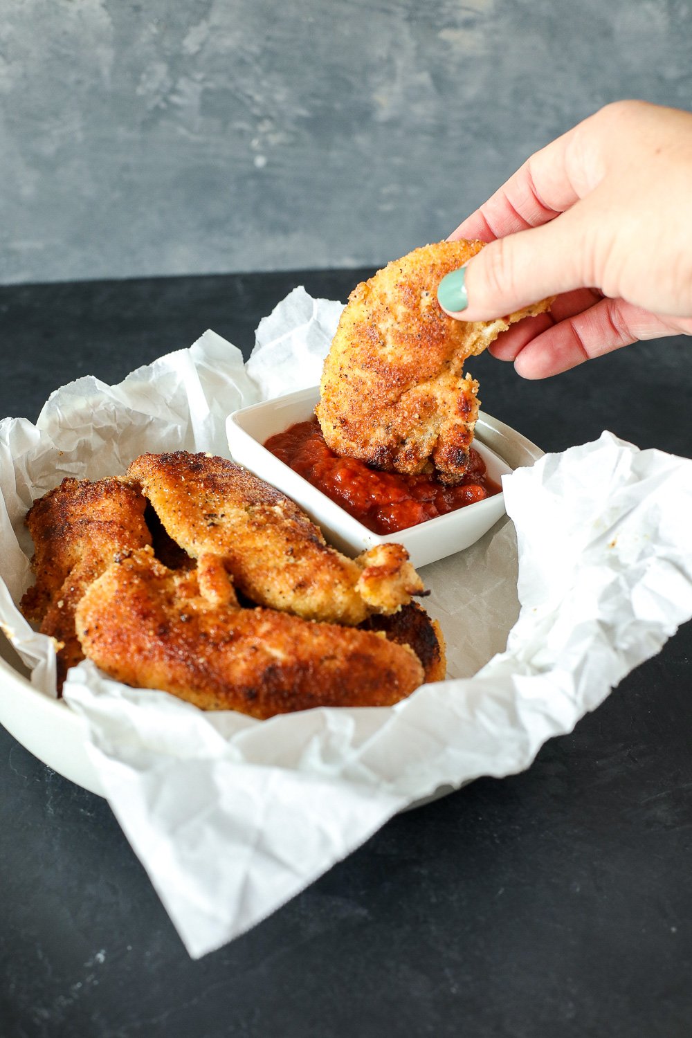 Whole30 chicken tenders - a quick paleo dinner that will get you through the Whole 30 challenge!