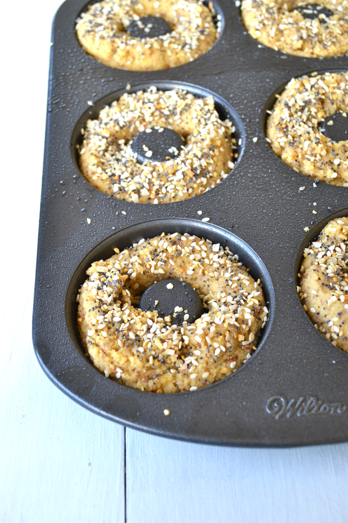 Paleo Everything Bagels! These bagels come together in one bowl and 30 minutes! Perfect alternative on a paleo diet!