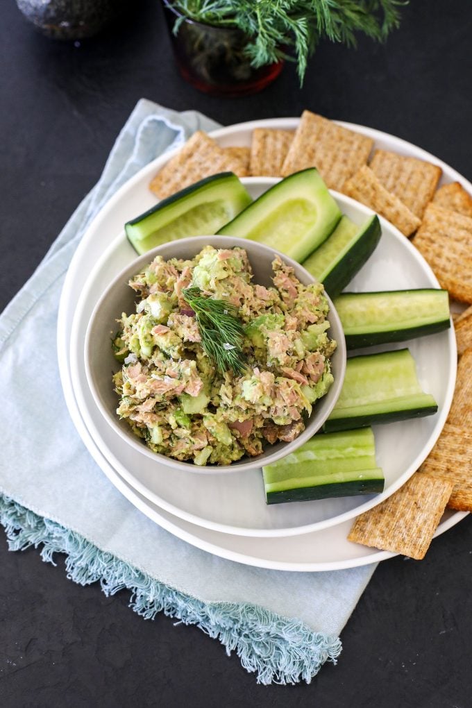 This Avocado Dill Tuna Salad is a delicious lunch option that is full of great veggies, healthy fat and protein!