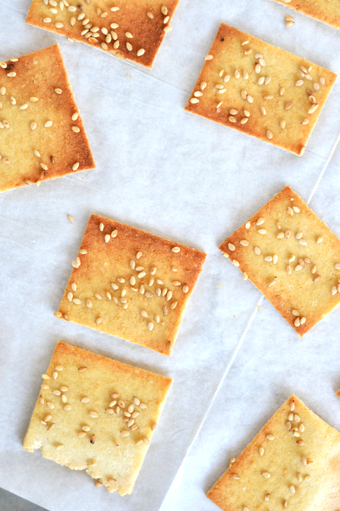 These Paleo Sesame Crackers have only 5 ingredients and come together in no time! Perfect for a grain-free appetizer!