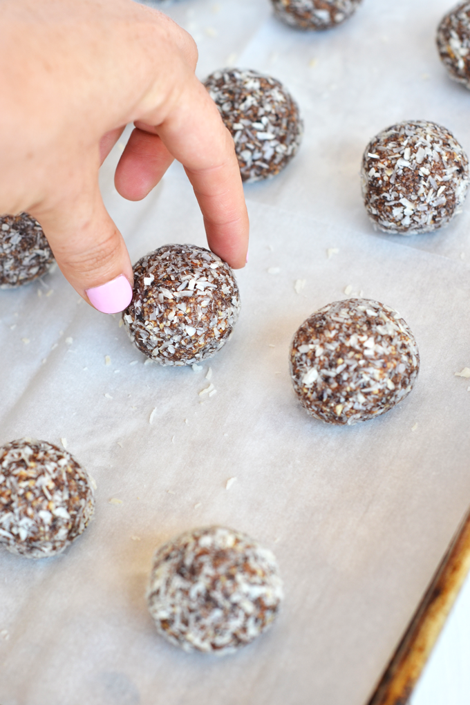 Cherry Lime Energy Balls - a simple mix of dates, dried cherries, almonds and lime make for a perfect snack on the go!