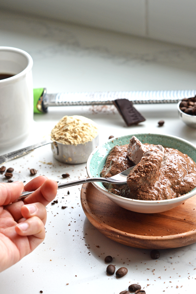 Maca Mocha Chia Pudding to add lots of flavor and nutrients for anything from breakfast to dessert!