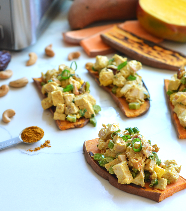 This Cashew Curry Chicken Salad on Sweet Potato Toast is a tasty Paleo and Whole30 lunch that everyone will love!