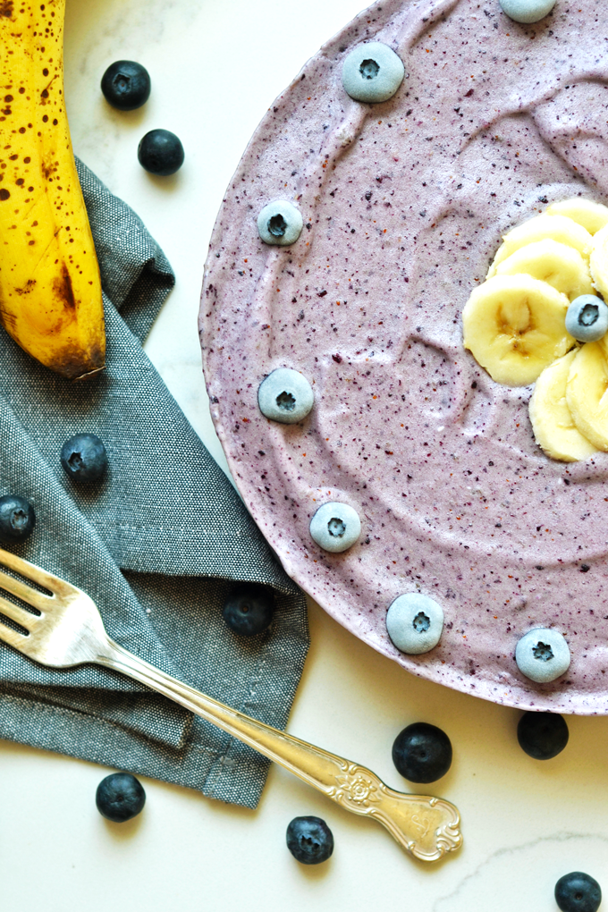 This Blueberry Banana Nice Cream Tart is perfect Paleo and Vegan dessert for hot summer days! Simple to make and a healthy frozen treat!