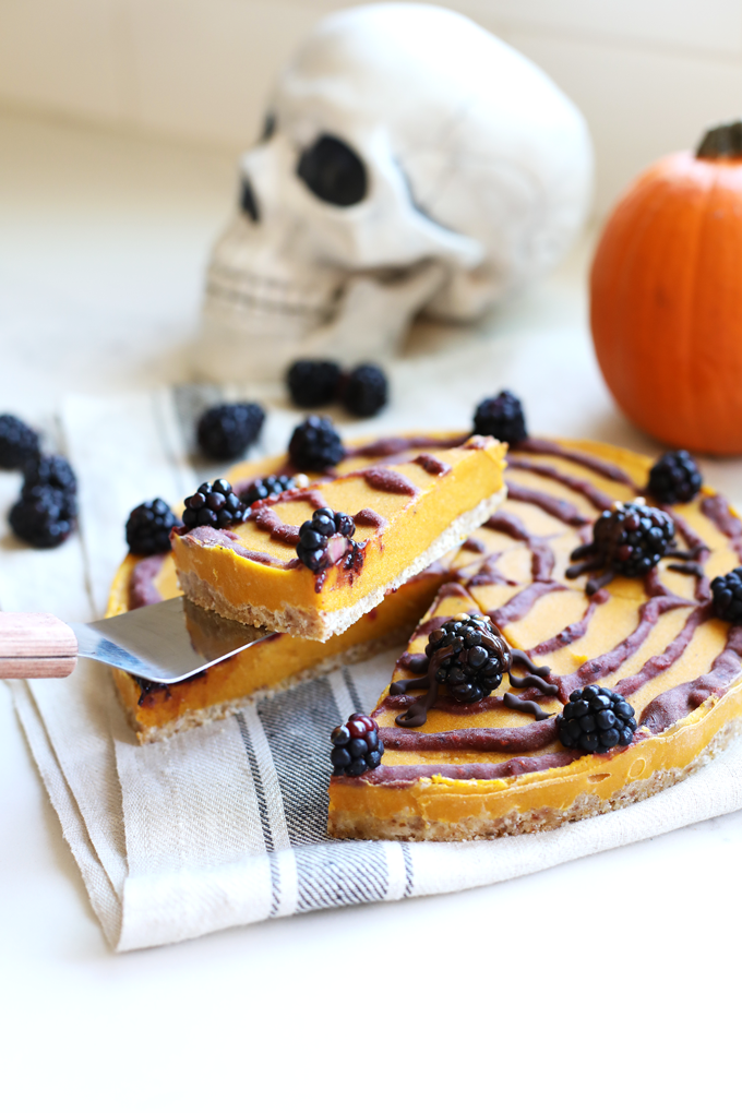 This Blackberry Pumpkin Pie Nice Cream Tart is a perfect way to use up your berries and get into the holiday spirit! Using California Giant Berry blackberries! #ad