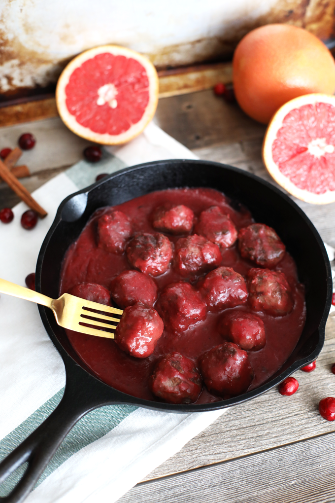 These Cranberry Grapefruit Meatballs are the perfect holiday appetizer for either thanksgiving or Christmas!