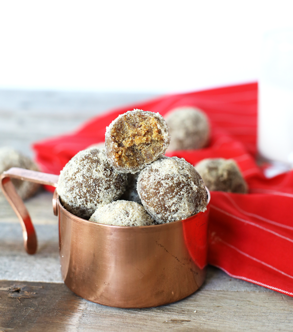 These gingerbread energy balls are the perfect way to celebrate the holiday season - post work out!