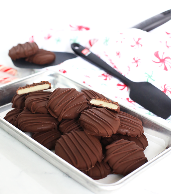 These Paleo Peppermint Patties are not only naturally sweetened but also contain no coconut! Perfect texture and flavor!