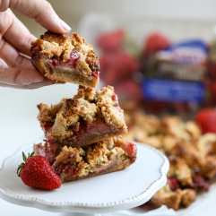 These Grain Free Strawberry Crumb Bars are the perfect healthy dessert to bring to a pool party or BBQ this summer!