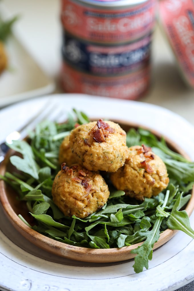 These Bacon Dill Salmon Meatballs are a super easy and healthy way to enjoy a protein packed meal! Paleo and whole30 using Safe Catch pink salmon!