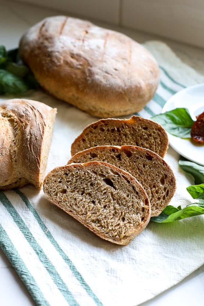 This basil and sun-dried tomato bread is so easy to make and tastes amazing!