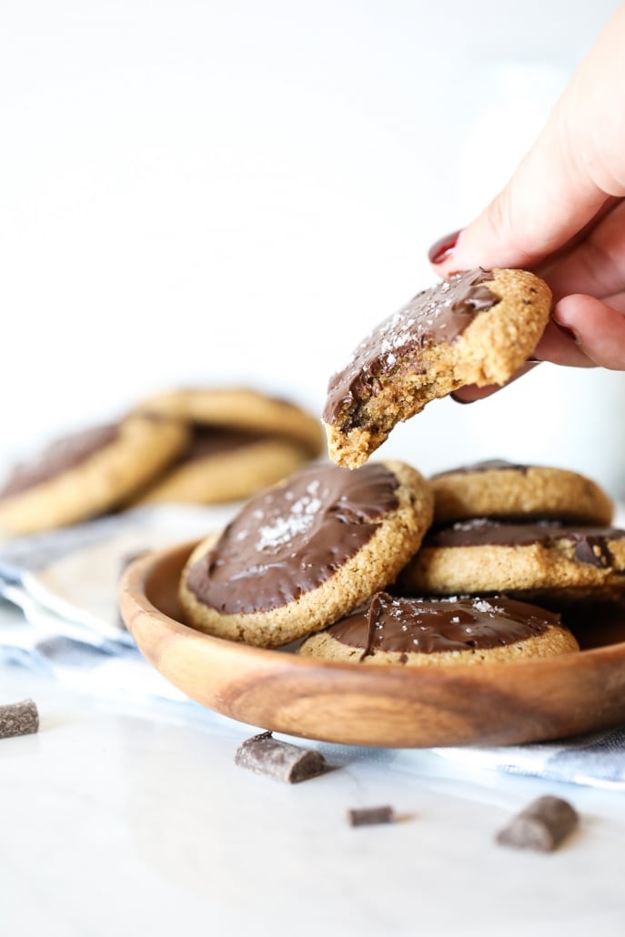 These chocolate dipped and chipped cookies are paleo, grain free, refined sugar free and so delicious!