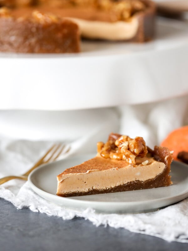 This Sweet Potato Cinnamon Cheesecake is vegan, dairy free, paleo and full of nutrients and flavor!