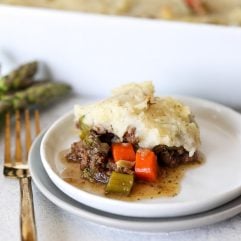 This Whole30 Spring Veggie Shepards Pie is the perfect hearty and healthy dinner and everyone will love!