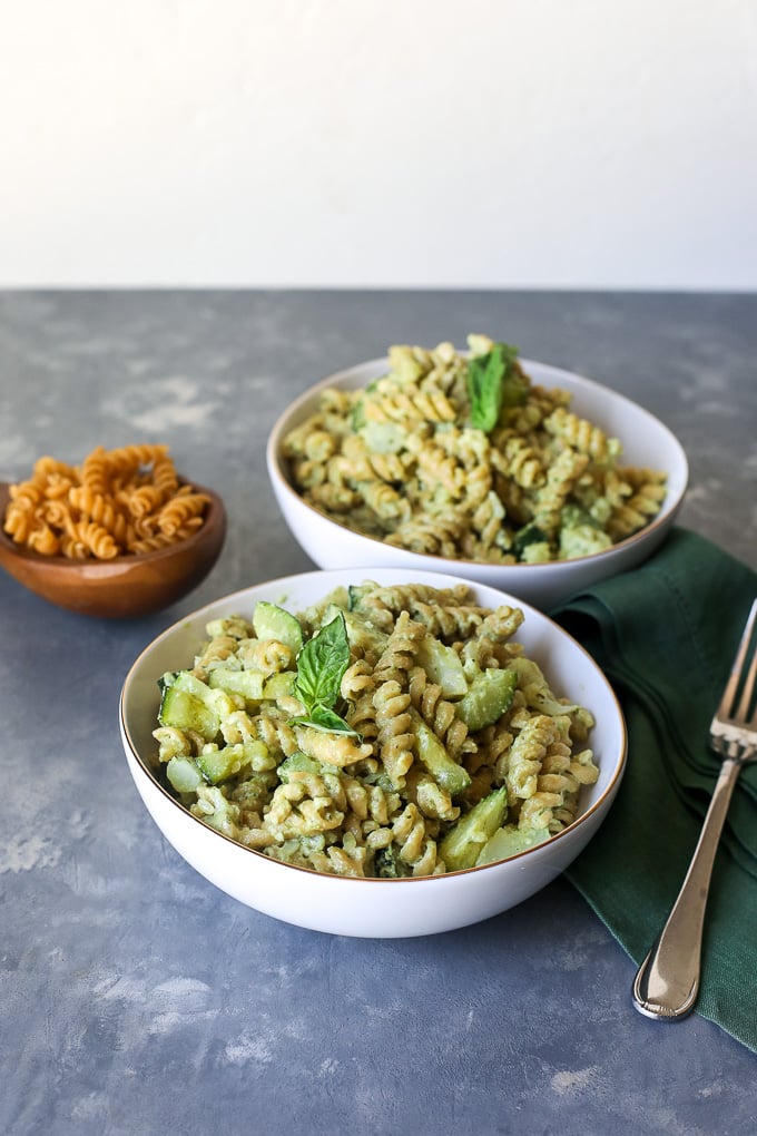 This One-Pot Creamy Pesto Pasta with Veggies is an easy weeknight meal that the whole family will love!