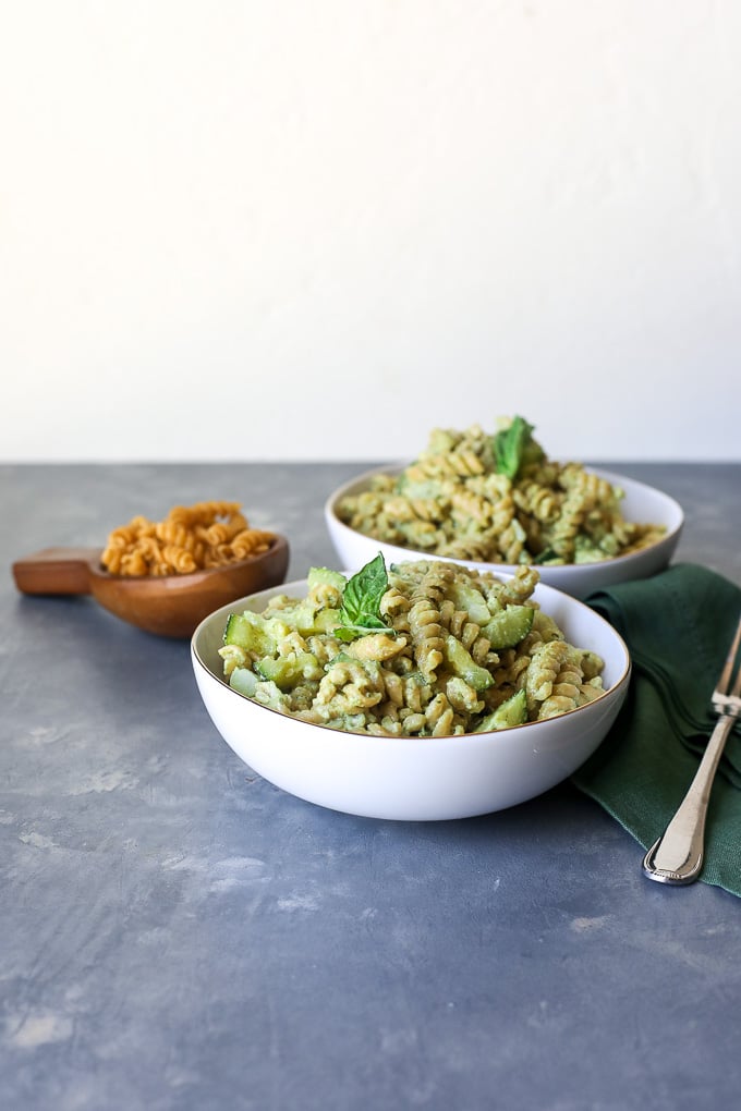 This One-Pot Creamy Pesto Pasta with Veggies is an easy weeknight meal that the whole family will love!