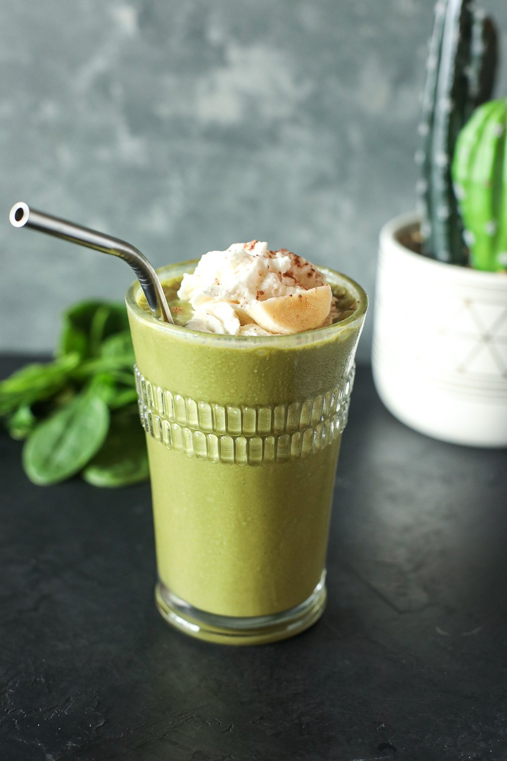 This Green Chunky Monkey Smoothie is a great way to get your greens in in the morning while tasting like a yummy milkshake!