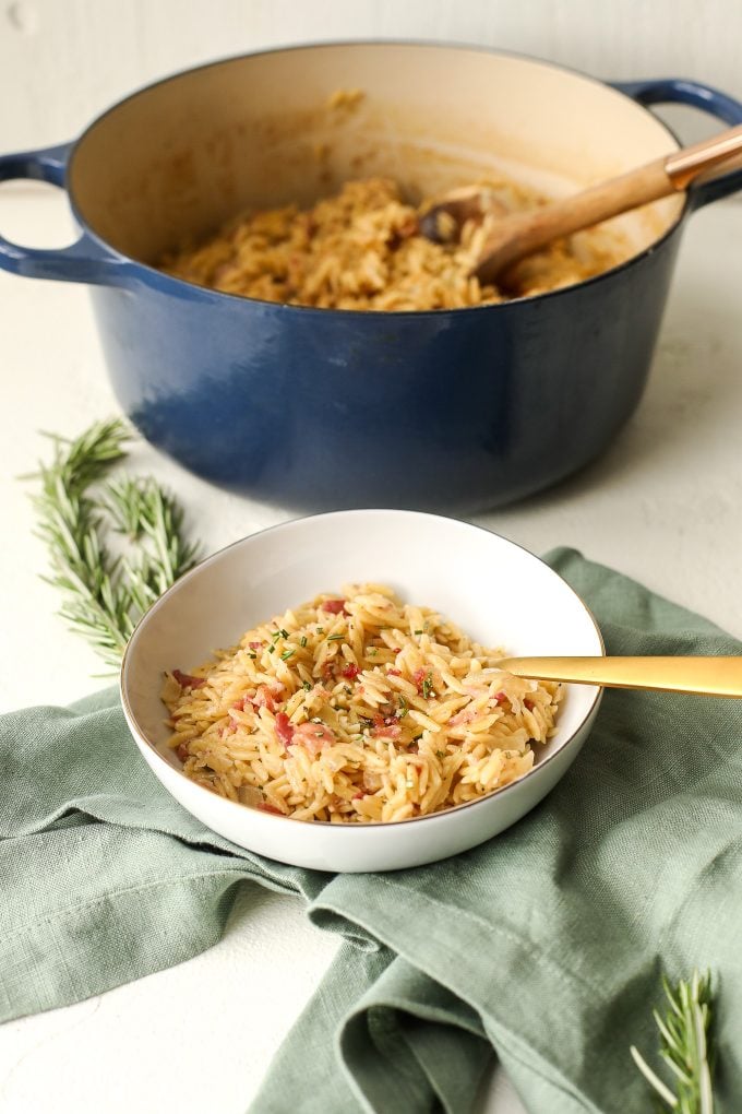 This One Pot Rosemary Bacon Orzo is dairy free and takes only 15 minutes to throw together!