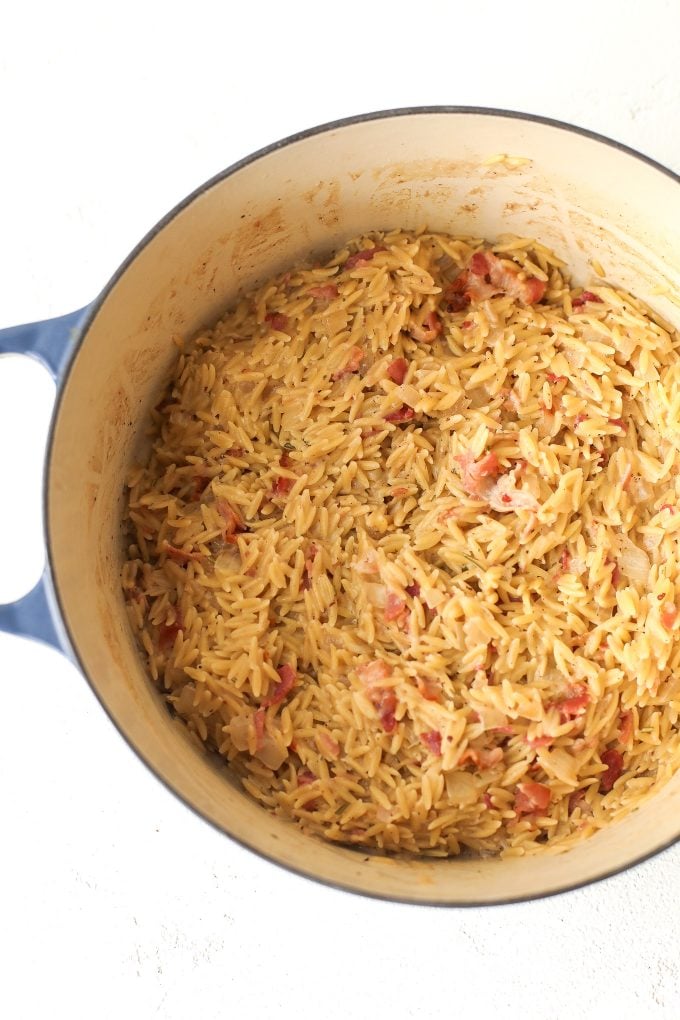 This One Pot Rosemary Bacon Orzo is dairy free and takes only 15 minutes to throw together!