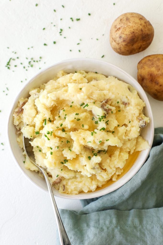 These Dairy Free Garlic Mashed Potatoes are super easy to make and are the perfect side dish for any meal!