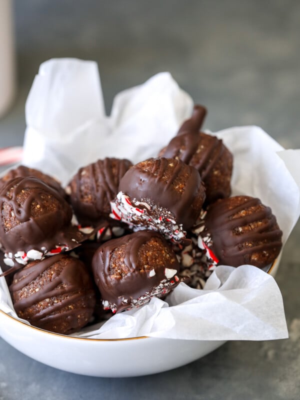 These Chocolate Peppermint Energy Truffles are the perfect mix of healthy ingredients packed with nutrients but also dipped in chocolate for a truffle taste!