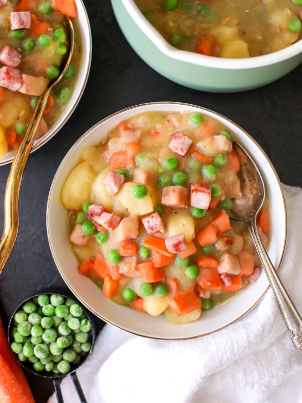 This Ham & Potato Soup is super easy to make with minimal ingredients and is paleo!