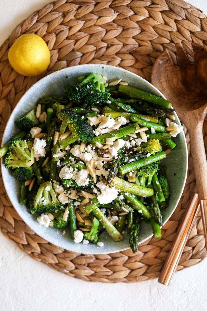 This Lemon Spritz Asparagus & Broccoli is perfect for any side dish but great for easter!