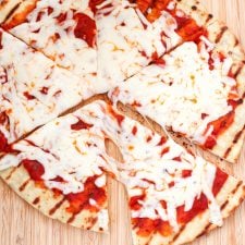 This is a picture of how to grill pizza