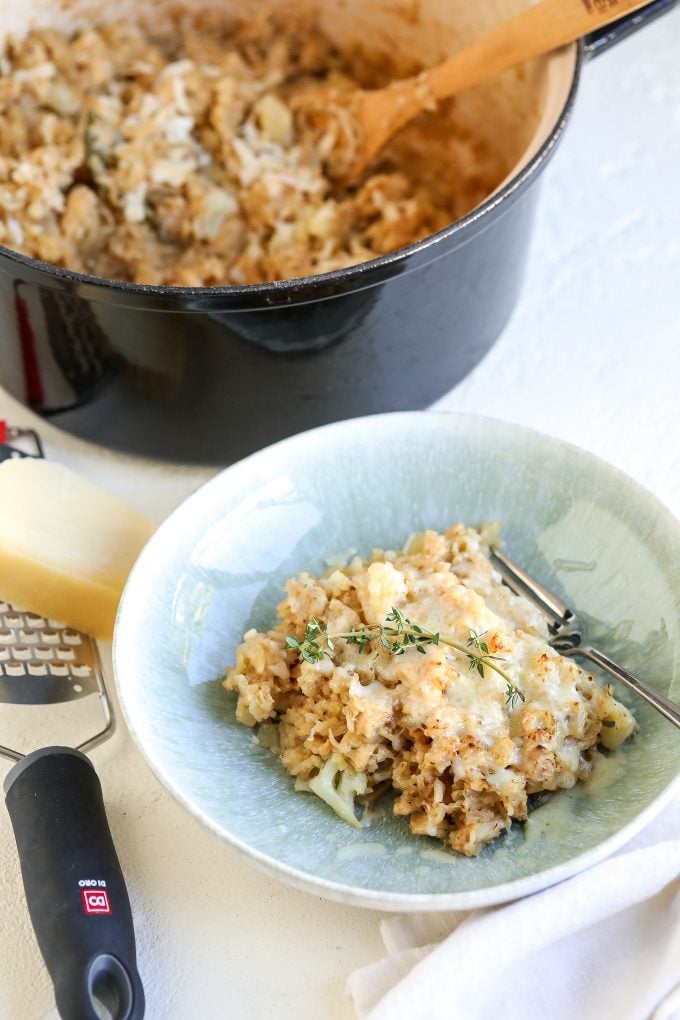 This One Pot French Onion Soup Rice is a healthy, gluten free, one dish dinner that the whole family will love!