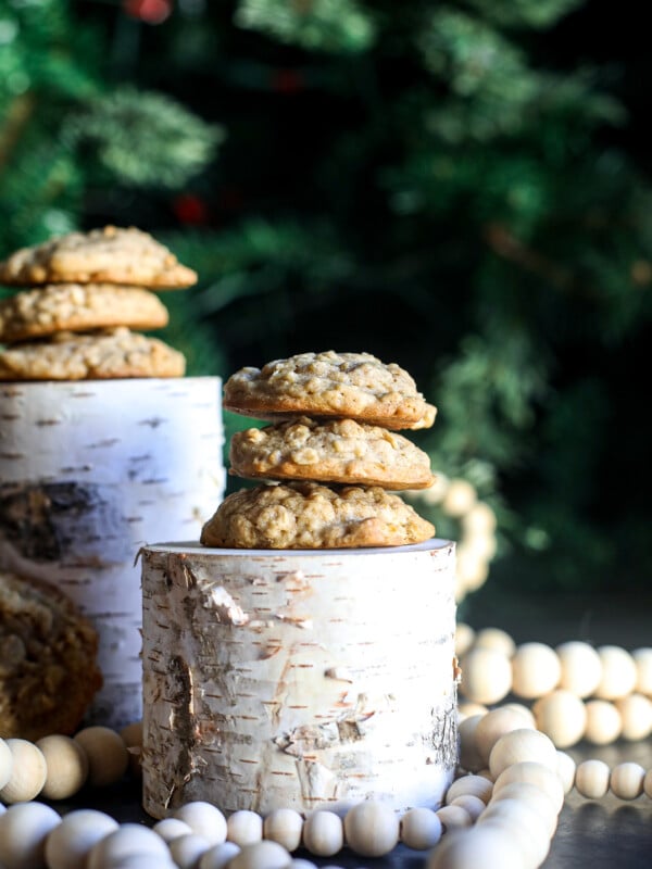 These Spiced Cardamom Oat Cookies are a simple cookie to make and so perfected spiced for the holidays!