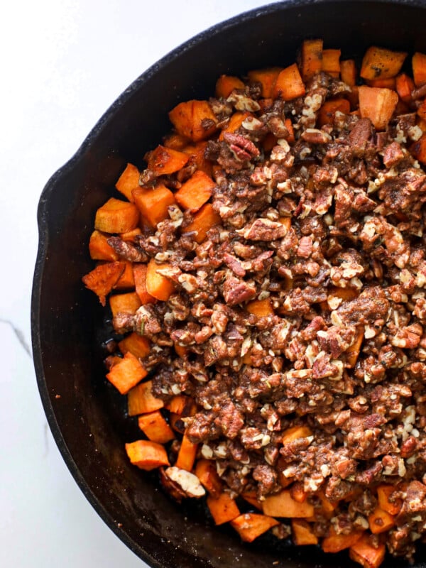 This Sweet Potato Hash with Bacon, Pecan & Herb Crumble is a delicious sweet and savory side dish for thanksgiving or any day of the week!