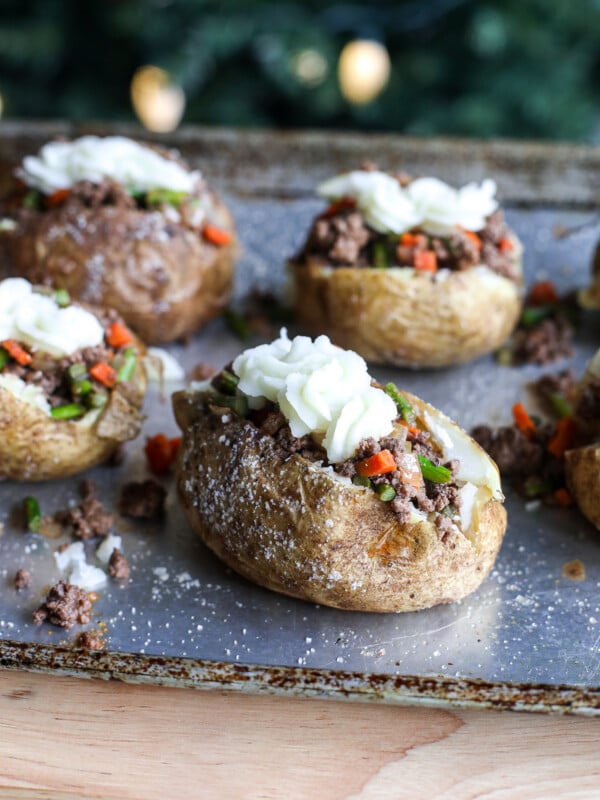 These Shepherd's Pie Stuffed Baked Potatoes are a delicious, healthy and hearty dinner!