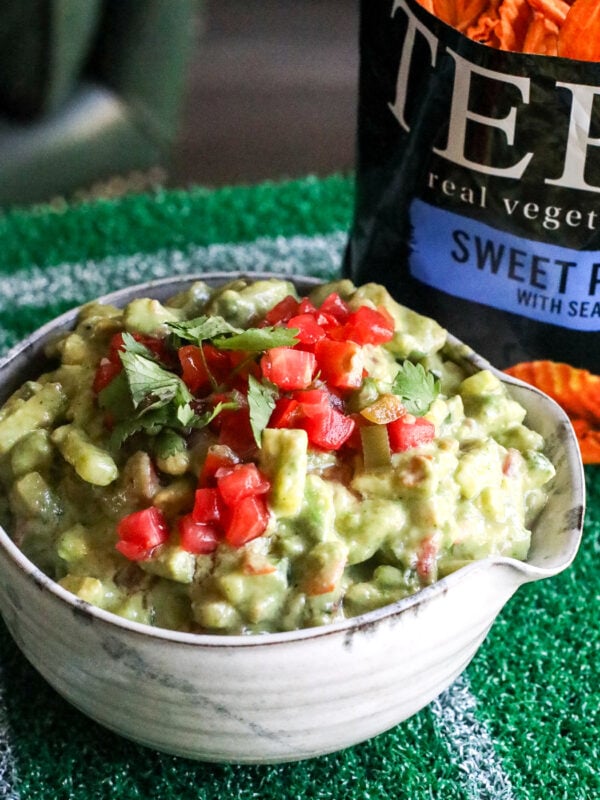 Get ready for the best avocado cilantro dip! This creamy, zesty dip is made with fresh ingredients like avocado, cucumber, cilantro, and Greek yogurt. Perfect for snacking or parties.
