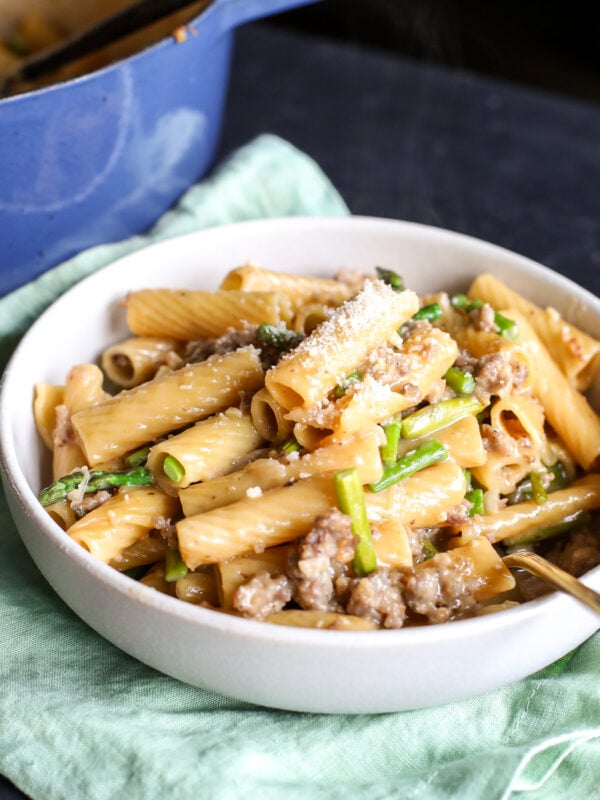 Upgrade your pasta night with this one-pot meal: Savory sausage, slow-cooked onions, and a creamy parmesan sauce.